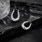 Oval Silver Hoop Earrings in 925 Silver