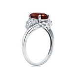 Classic Oval Halo Ring in 10K Gold