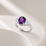 Classic Oval Halo Ring in 10K Gold